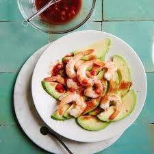 Salade D Avocats Aux Crevettes Vinaigrette A La Fraise Recette Recette Vinaigrette Vinaigrette Aux Fraises Recettes De Cuisine