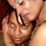 Cynthia Renshaw's Instagram, Twitter & Facebook