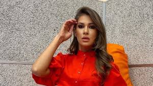 Arata ca esti cel mai inrait fan al emisiunii si termina primul jocul. Cum A Ajuns SÄƒ Prezinte De Fapt Cristina Mihaela DorobanÈ›u Puterea Dragostei Sezonul 3 Misterul A Fost DesluÈ™it