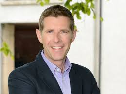 Since dermot is now married to tharita, it simply positions the italian as his unofficial mother, but stepmother. Dermot Bannon Bio Age Height Wife House Net Worth Wiki And Family