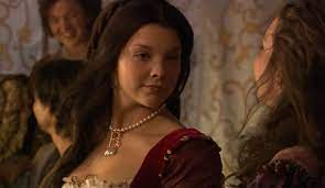 The final months of boleyn's life, her struggle with tudor england's patriarchal society, her desire to secure a future for her daughter, elizabeth, and the brutal reality of her failure to provide henry with a male heir. Verhaftung Und Hinrichtung Von Anne Boleyn In Einem Tv Film Mit Video Pilloledistoria It Blog Widmet Sich Der Geschichte