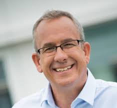 O PODNIKOVÉ SLUŽBY JE STÁLE VĚTŠÍ ZÁJEM