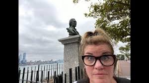 Texas teacher takes 3,000-mile road trip across the country to help make  distance learning fun for students