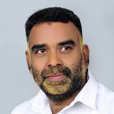 മരിച്ചു വീഴുമ്പോഴും കോൺഗ്രസ്സായി' എന്നാണ് ജീവിച്ചിരിക്കുന്ന കാലത്ത് അയാൾ  പറഞ്ഞത്. എന്നാൽ വെറുതെ കോൺഗ്രസ്സാവുകയല്ല മരിക്കും വരെ ...