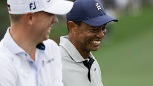 Fuzzy Zoeller honors deceased caddie Jerry Beard from 1979 Masters win