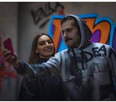 Jun 03, 2021 · يحل 3 مشاهير هم الفنانة نجوى كرم، المخرج عبدالله الجنيبي والمدربة المها باهديلة، ضيوفاً على الحلقة الأخيرة (المقبلة) من برنامج «الدنيا علمتني» على 1mbc. Ø³Ø± Ø§Ù„Ø­ÙˆØ¨Ø© Ø¨ÙŠÙ† Ø¹Ù„ÙŠ ÙƒØ§ÙƒÙˆÙ„ÙŠ ÙˆÙØ§Ø·Ù…Ø© Ø§Ù„ØµÙÙŠ Ù…Ø¬Ù„Ø© Ø³ÙŠØ¯ØªÙŠ