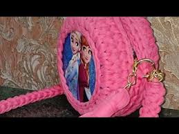 طريقه عمل شنطه اطفال بخشبه مدوره بخيط كليم Crochet Youtube Crochet Beach Bags Crochet Craft Projects