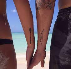 30 Idees De Tatouages Pour Les Couples Best Couple Tattoos Couple Tattoos Cute Couple Tattoos