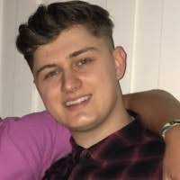 100+ perfiles de «Bigrigg»