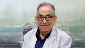 مذكرات عاطف بشاي.. لماذا طرده نجيب محفوظ وكيف أثرت فيه دلال عبدالعزيز؟