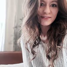 Amanda Fairfax's Instagram, Twitter & Facebook