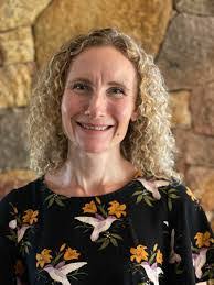 Faye Castle's Instagram, Twitter & Facebook