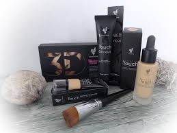 Angie's signature mineral photo touch foundation creates a picture perfect finish with moderate coverage. Younique Touch Mineral Make Up Und 3d Mascara Sannes Block