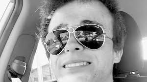 His research interests are twofold: Novara Confesso Sui Social Di Aver Ucciso L Amico Condannato A 14 Anni Tgcom24