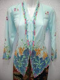Little nyonya kebaya shop is an online kebaya specialty store. Exclusive Blue Nyonya Kebaya