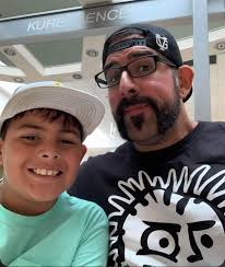 Darrell R. White cut the hair!!! I'm glad about that lol