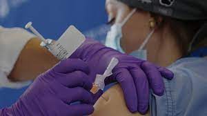 Alaska Woman Has Allergic Reaction To Covid Vaccine Health Officials Track Safety Mpr News
