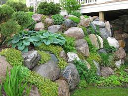 If using local rock to build your wall, a natural stone wall can be quite. Natural Look Retaining Wall Med Bilder Steinhage Bakgardshage Uteplass Hage