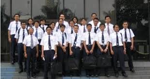 Perum peruri adalah bumn yang bergerak di bidang percetakan uang. Gaji Pegawai Bumn Tertinggi Untuk S1 Fresh Graduate