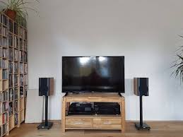 Danach wird die zweite lange holzplatte aufgesetzt und ebenfalls vorsichtig. Tv Ruckwand Selber Bauen Resimdo