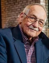 Russell Stump's Instagram, Twitter & Facebook