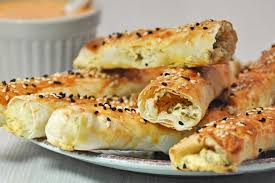 Knuspriger Borek Mit Schafskasefullung Eine Kleine Prise Anna Rezept In 2020 Fingerfood Essen Fingerfood Rezepte