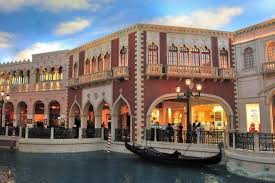 This is like shooting fish in a barrel, and the locals of las vegas all agree, or they wouldn't have made this area such a cool place to hang out. Best Shopping On The Strip Shopping In Las Vegas