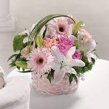 We are your local nashua, new hampshire florist. Basket Of Love Nashua Florist Flowers Nashua Nashua Flower Outlet Nashua Nh 03064