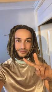 Change photo background to swanky bar scene?