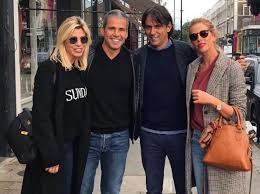 Per simone inzaghi, allenatore della lazio, è un anno magico sui campi da calcio e, guardandolo passeggiare per le vie di roma insieme a gaia lucariello, anche a «vedrete, il mio simone un giorno allenerà la lazio», diceva gaia qualche anno fa. Gaia Lucariello Chi E La Moglie Di Simone Inzaghi Imprenditrice Di Moda Amica Di Alessia Marcuzzi Salvo La Vita A Una Bimba Nel 2017 Corriere It