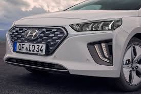 hyundai油電車ioniq hybrid庫存售罄 新年式持續導入 時間點待確認 carstuff 人車事 toyota prius hyundai prius