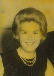 Loretta Sewell's Instagram, Twitter & Facebook