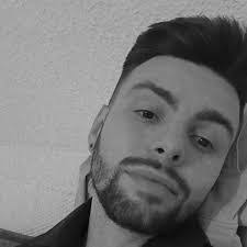 Enrique Alba's Instagram, Twitter & Facebook