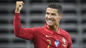Cristiano ronaldo, in full cristiano ronaldo dos santos aveiro, (born february 5, 1985, funchal, madeira, portugal), portuguese football (soccer) forward who was one of the greatest players of his generation. Thema Cristiano Ronaldo Nachrichten Und Informationen Im Uberblick