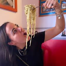 La vida me ha regalado dedicarme a hacer felices a las personas en los días  más importantes de sus vidas, ese regalo me ha hecho descubrir que hacer  algo a lo que