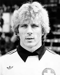 Karl Engel » Bilanz unter Schiedsrichter Peter Kellenberger