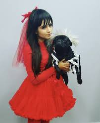 The following is a list of episodes from the animated television series beetlejuice. Halloween Beetlejuice Pug Costume Halloween Costumes Dog Costume Lydia Costume Bee Beetlejuice Girl Costume Juice Halloween Costume Pug Halloween Costumes