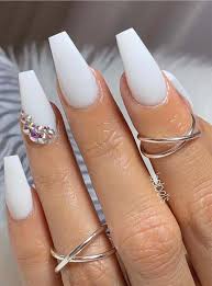 Cutest White Nail Arts Images For Girls In Year 2019 Primemod White Nail Art White Nail Designs Cute Summer Nails