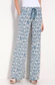 Pin Oleh Jillian Gross Di Here Comes The Sun Model Pakaian Kasual Celana Wanita