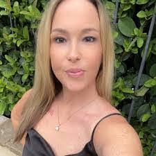 Suzette Weber's Instagram, Twitter & Facebook