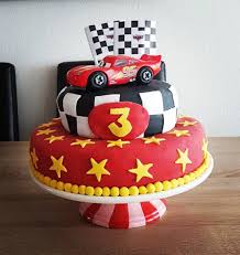 Hallöchen, ich habe jetzt schon viele lightning mcqueen kuchen gesehen. Belli S Bakery Lightning Mcqueen Mcqueencake Carscake Cars Mcqueen Lightning Stars Cake Birthdaycake Kuchen Torta Fondant Pastadizucchero Cakedesign Madeby Bellisbakery Mcqueenkuchen Carskuchen Geburtstag Compleanno Birthday