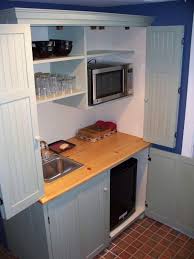 Travaillez d'abord, vous vous reposerez ensuite. 12 Diy Guest Room Kitchenette Ideas Kitchenette Mini Kitchen Tiny Kitchen