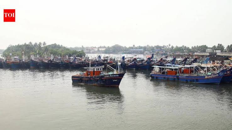 52-day trawling ban begins in state from June 9 | Thiruvananthapuram News - The Times of India