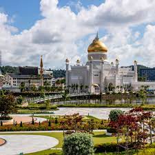 In the early 15th century, with the decline of the majapahit kingdom and widespread conversion to islam, brunei became an independent sultanate. 23 Surprising Facts About Brunei