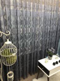 Salonları şık gösteren salon perde modelleri. Yeni Sezon Tul Perde Fransiz Dantel Koyu Gri Modeli Sezerler Perde