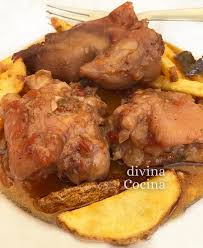 La carne de cerdo es una de las más consumidas en el mundo. Manitas De Cerdo En Salsa Receta De Divina Cocina