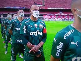 Kariyer sayfasında felipe melo de carvalho isimli futbolcunun sezon bazında takımının yer almış olduğu turnuvalardaki maç, gol, asist, sarı kart, kırmızı kart, oyuna girme, oyundan alınma. The Controversial Gesture Of Felipe Melo In The Brazilian Anthem