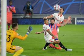 Defending chelsea fc as consistently as we defend • olivier giroud propaganda • followed by @_oliviergiroud_ • dm for enquiries •. Four Goal Giroud Seals Top Spot For Dominant Chelsea Sports China Daily