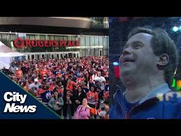 Oilers fans unofficially renamed the Ice District Plaza in honour of Joey  Moss