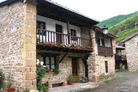 Del parque de la naturaleza de cabárceno y 14 kilómetros de. Apertura De Un Alojamiento Turistico Como Casa Rural En Cantabria